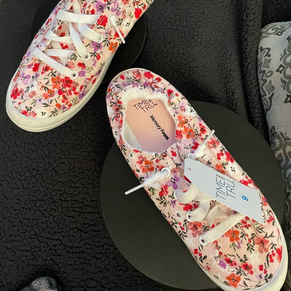 Time & try slip on sneakers